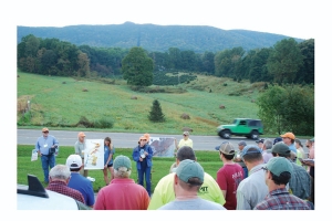 Ellen Cowan discusses the local landscape and geology with Carolina Geological Society members